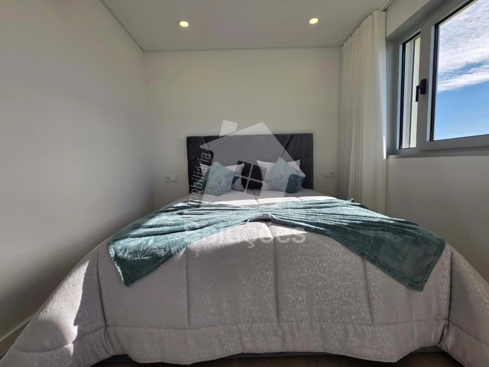 Apartamento T2 para Venda em Portimão Foto 9