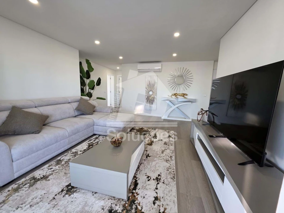 Apartamento T2 para Venda em Portimão Foto 5