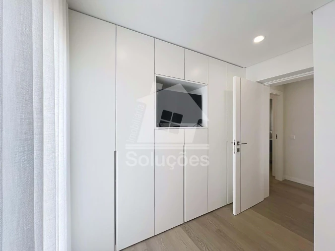 Apartamento T2 para Venda em Portimão Foto 8
