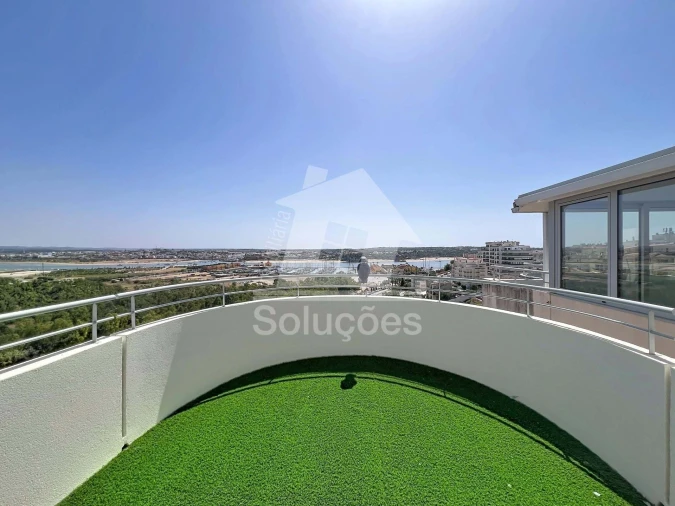Apartamento T2 para Venda em Portimão Foto 11
