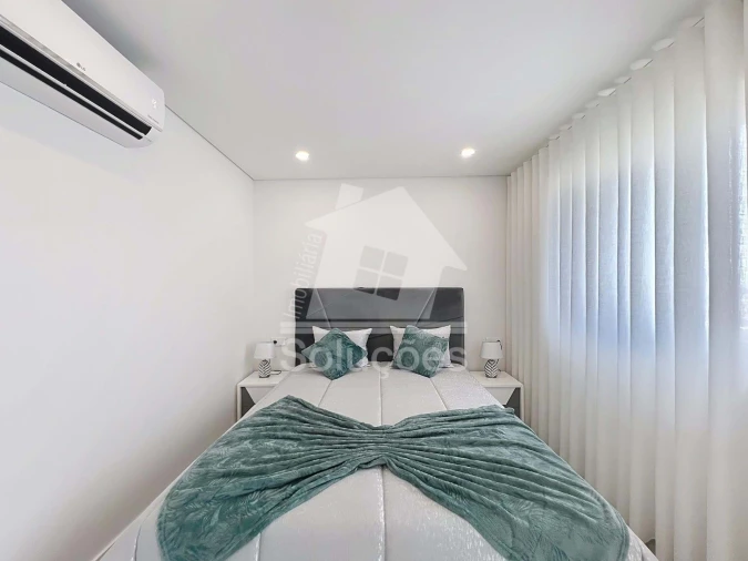 Apartamento T2 para Venda em Portimão Foto 7