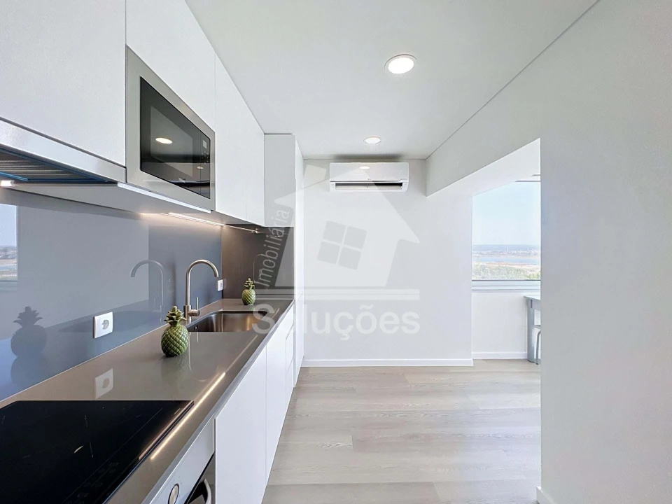 Apartamento T2 para Venda em Portimão Foto 3