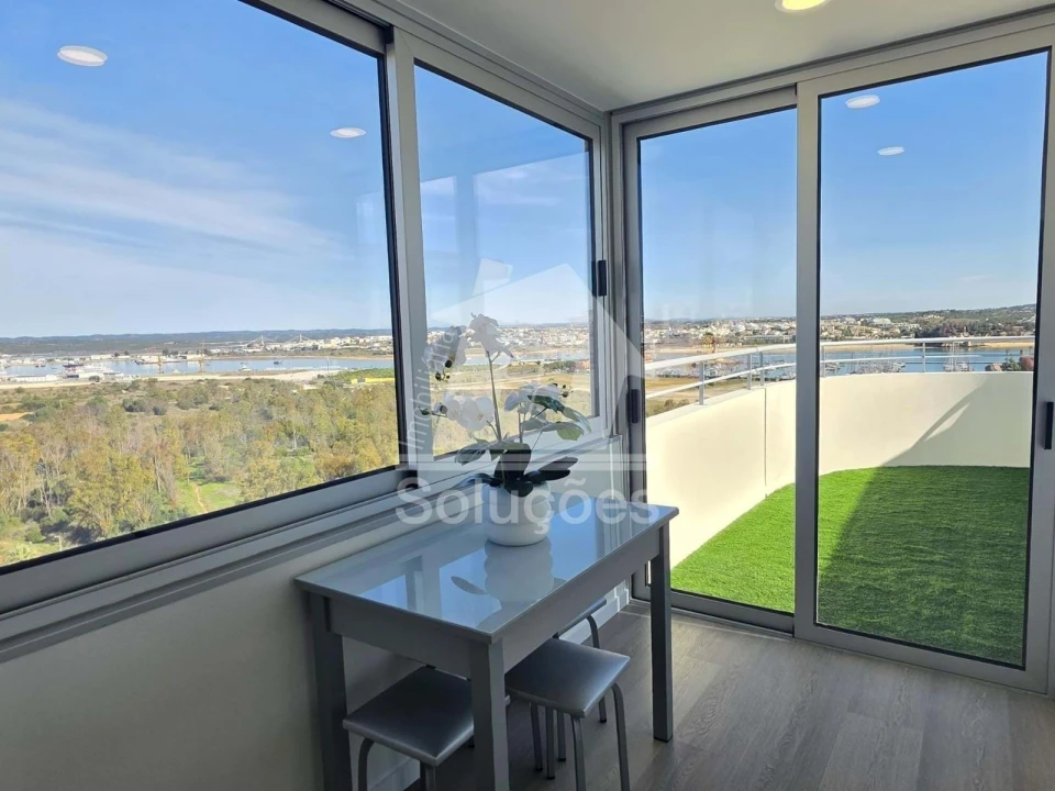 Apartamento T2 para Venda em Portimão Foto 19