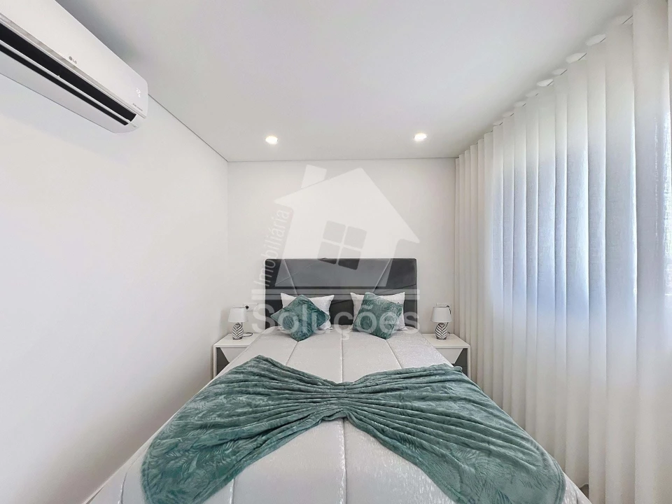 Apartamento T2 para Venda em Portimão Foto 7