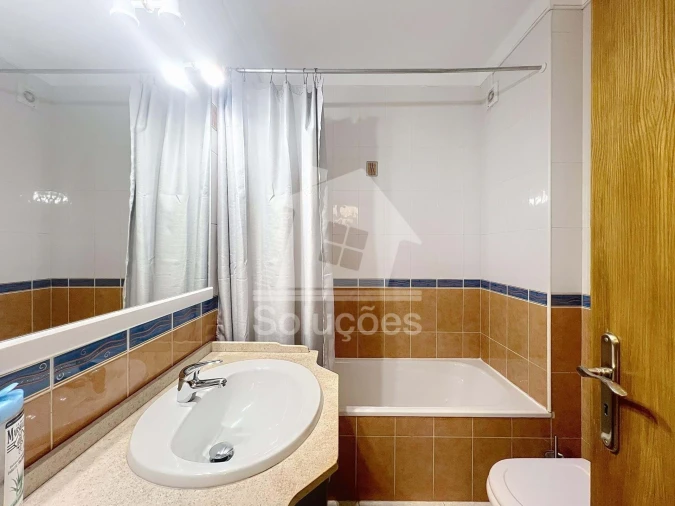 Apartamento T2 para Arrendamento em Lagos (São Sebastião e Santa Maria) Foto 15