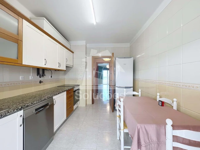 Apartamento T2 para Arrendamento em Lagos (São Sebastião e Santa Maria)
