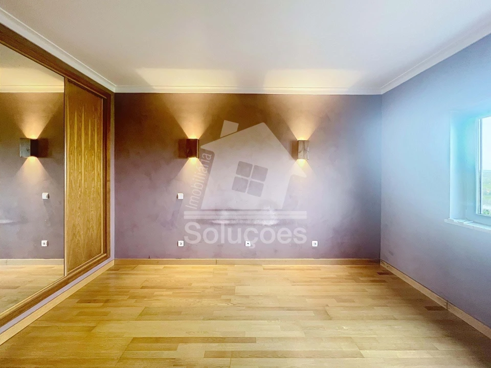 Apartamento T2 para Arrendamento em Lagos (São Sebastião e Santa Maria) Foto 7