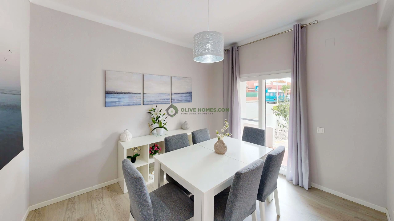 Moradia T3 para Venda em Quarteira Foto 3