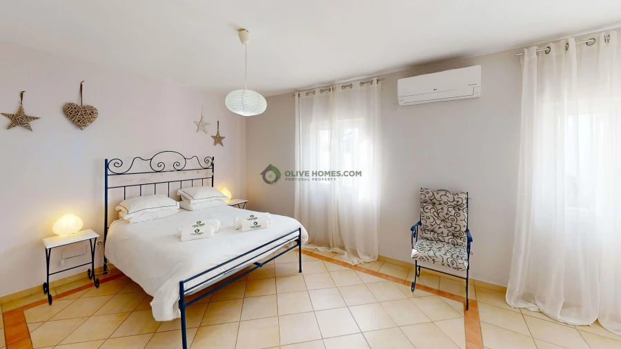 Moradia T3 para Venda em Quarteira Foto 14