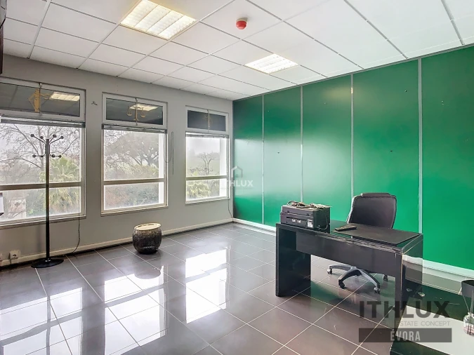 Escritório para Arrendamento em Bacelo e Senhora da Saúde Foto 2