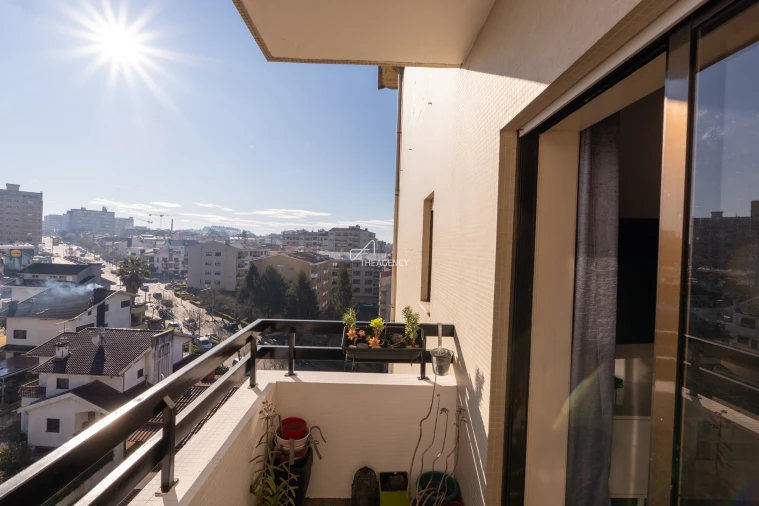 Apartamento T3 para Arrendamento em Rio Tinto Foto 9