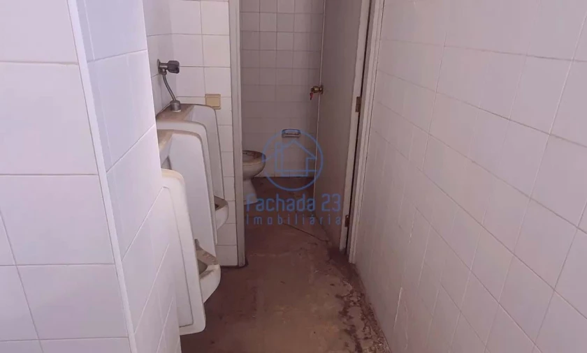 Negócio para Venda em Valadares Foto 6