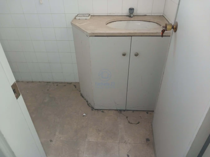 Negócio para Venda em Valadares Foto 13