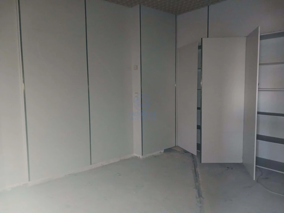 Negócio para Venda em Valadares Foto 10