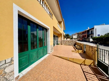 Moradia T3 para Venda em Odiaxere