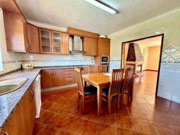 Moradia T3 para Venda em Odiaxere