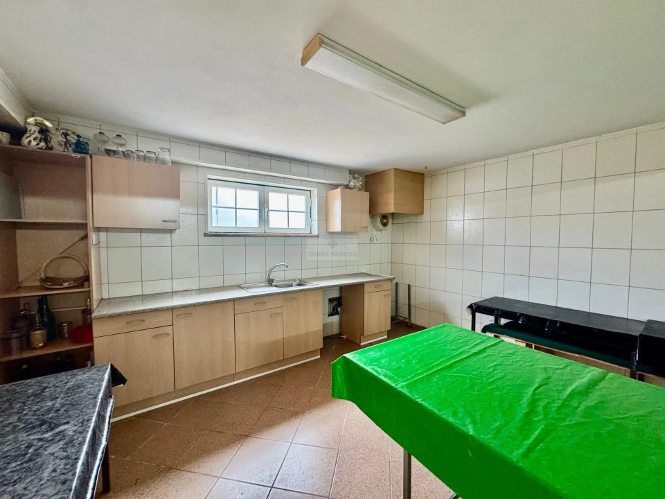 Moradia T3 para Venda em Odiaxere Foto 30