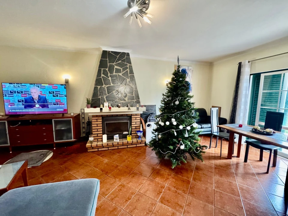 Moradia T3 para Venda em Odiaxere Foto 18