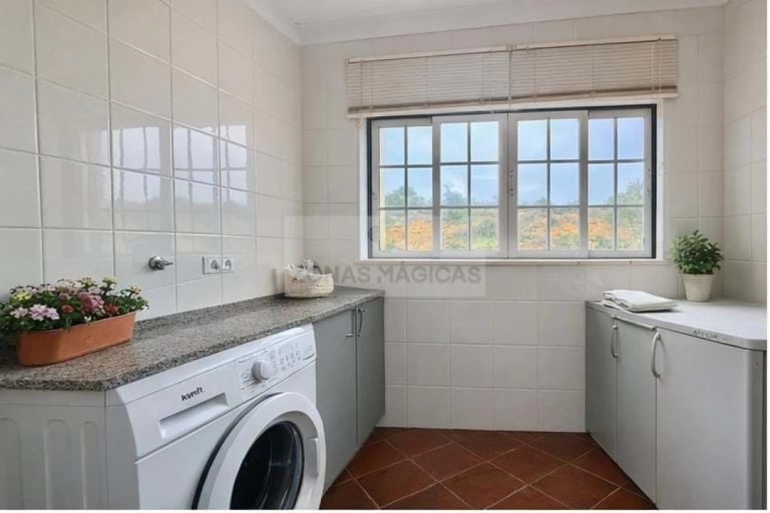 Moradia T3 para Venda em Odiaxere Foto 17