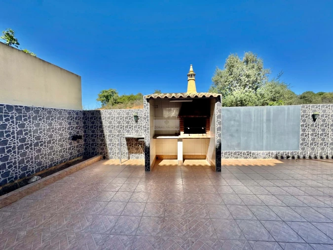 Moradia T3 para Venda em Odiaxere Foto 25