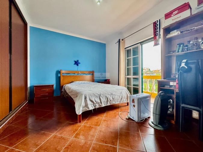 Moradia T3 para Venda em Odiaxere Foto 8