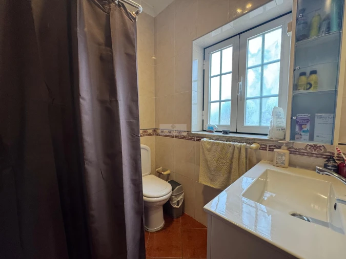 Moradia T3 para Venda em Odiaxere Foto 22