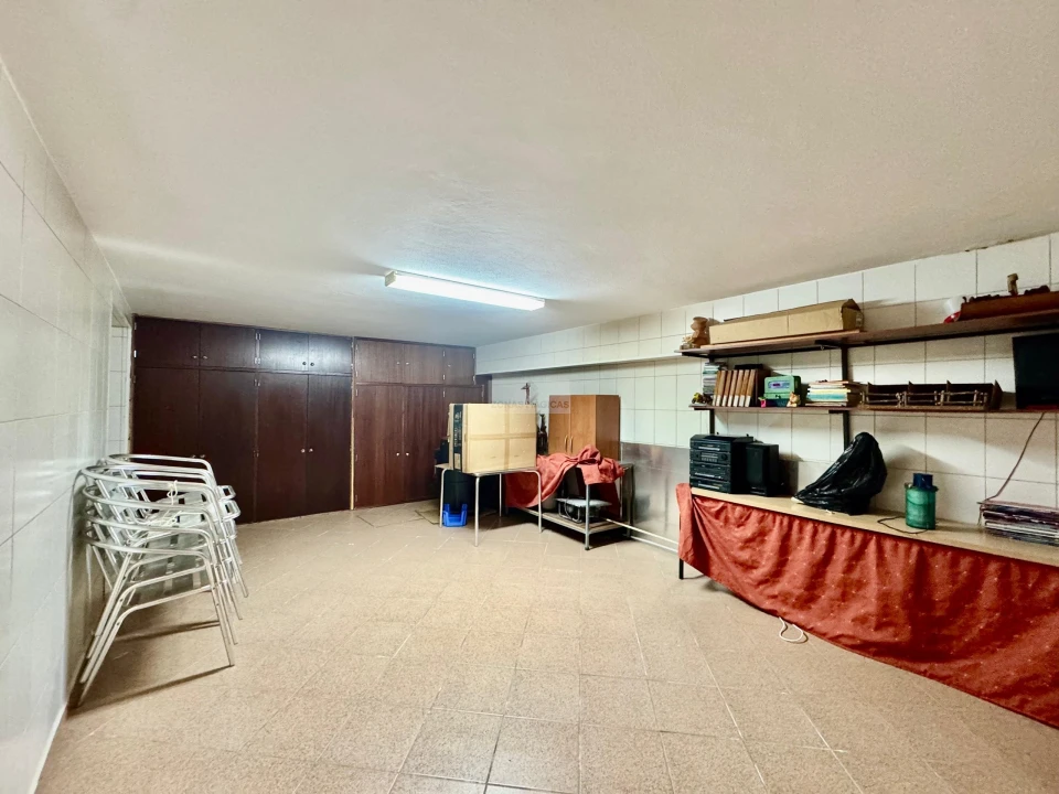 Moradia T3 para Venda em Odiaxere Foto 32