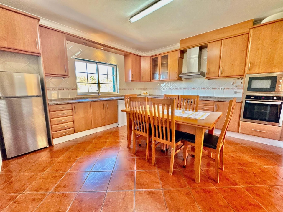 Moradia T3 para Venda em Odiaxere Foto 9