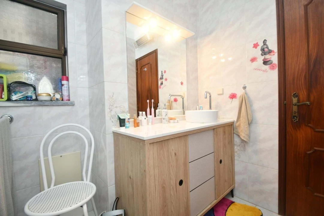 Apartamento T1 para Venda em Ferragudo Foto 18
