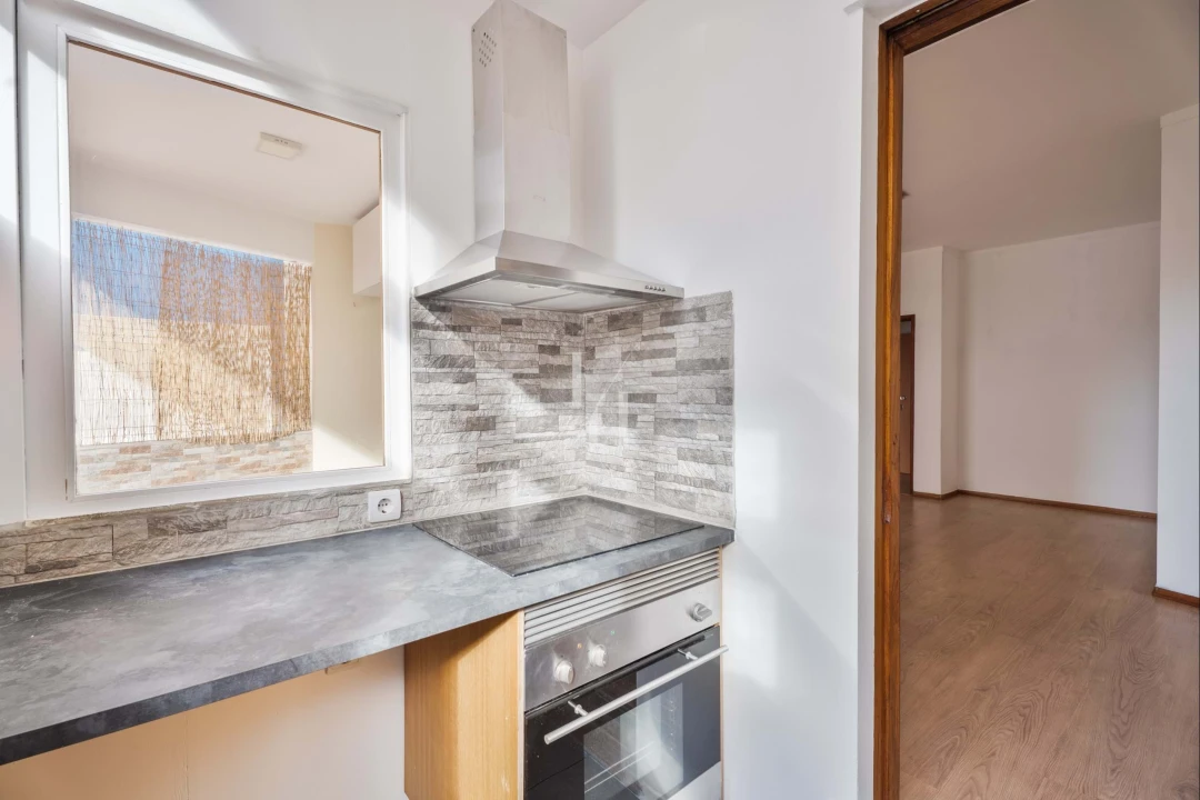 Apartamento T1 para Venda em Armação de Pera Foto 9