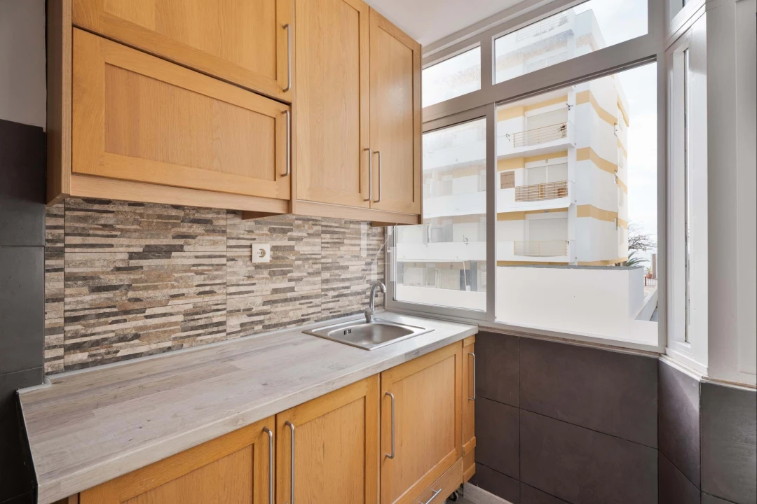 Apartamento T1 para Venda em Armação de Pera Foto 8