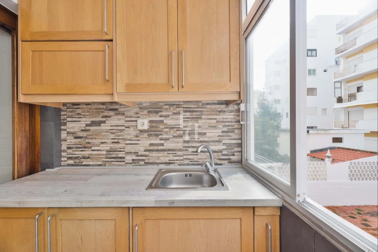 Apartamento T1 para Venda em Armação de Pera Foto 10