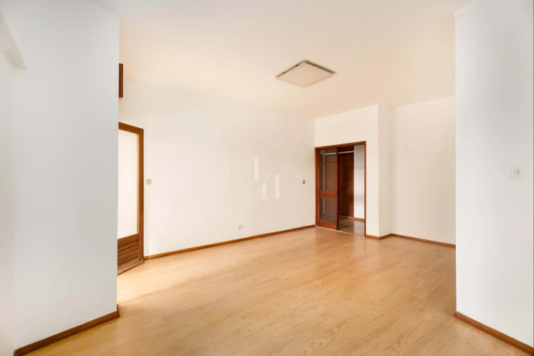 Apartamento T1 para Venda em Armação de Pera Foto 14