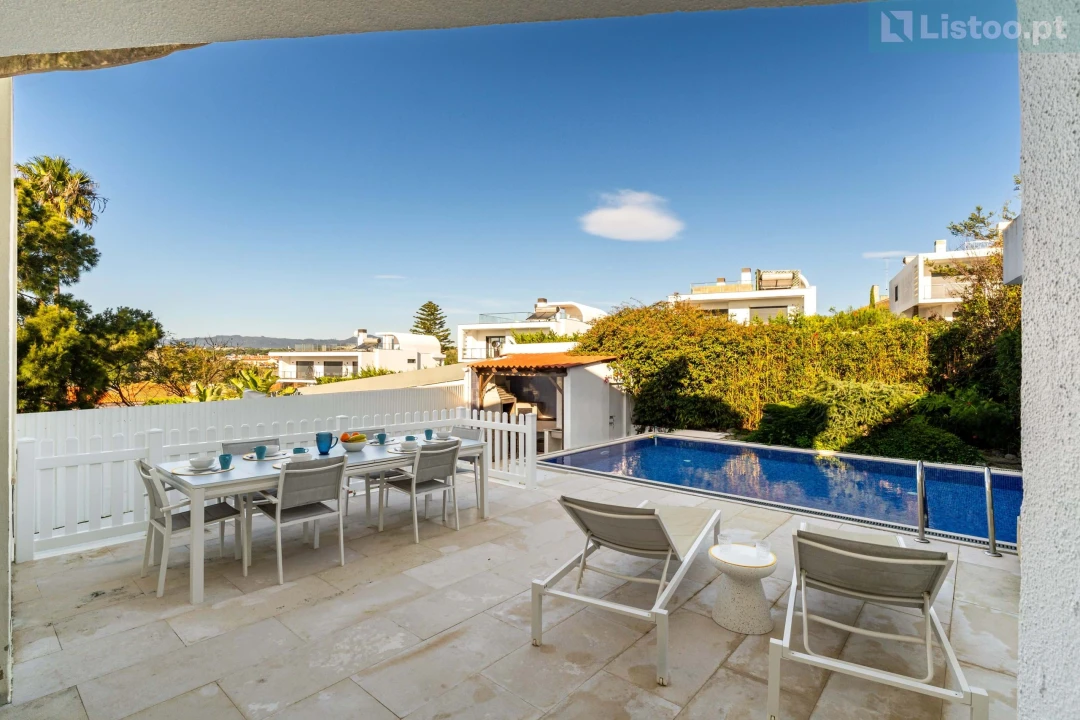 Moradia T4 para Venda em Cascais e Estoril Foto 1