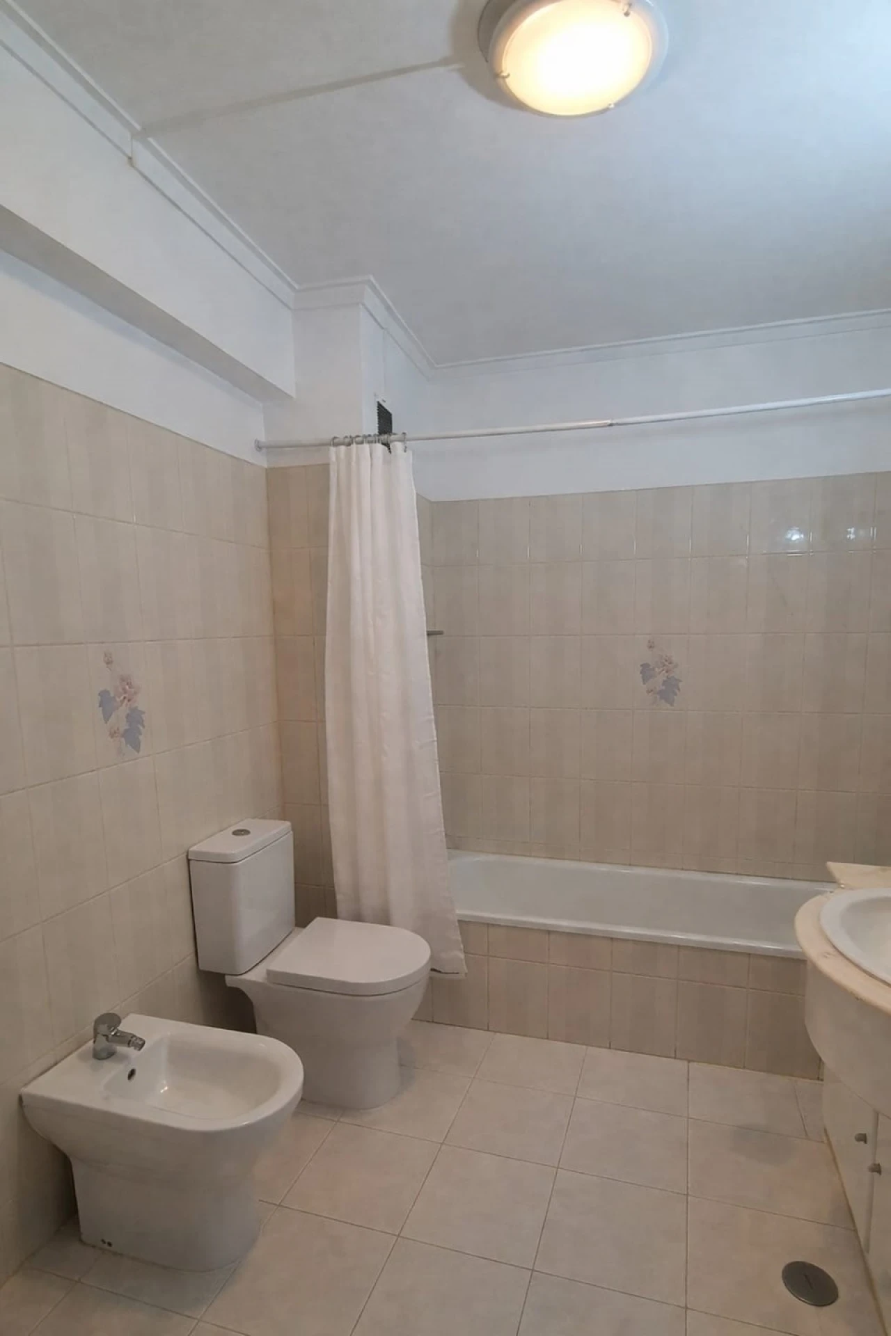 Apartamento T3 para Venda em Algés, Linda-A-Velha e Cruz Quebrada-Dafundo Foto 14