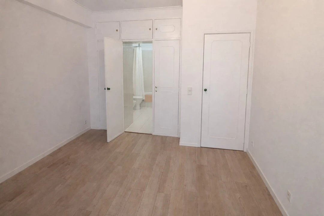 Apartamento T3 para Venda em Algés, Linda-A-Velha e Cruz Quebrada-Dafundo Foto 13