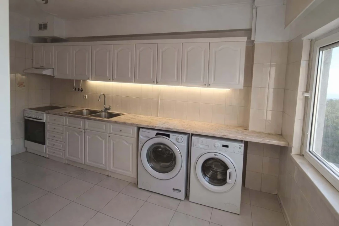 Apartamento T3 para Venda em Algés, Linda-A-Velha e Cruz Quebrada-Dafundo Foto 5
