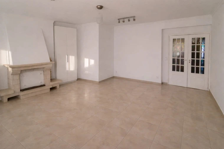 Apartamento T3 para Venda em Algés, Linda-A-Velha e Cruz Quebrada-Dafundo