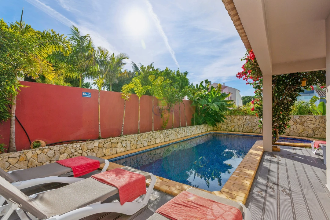 Moradia T3 para Venda em Quarteira Foto 17