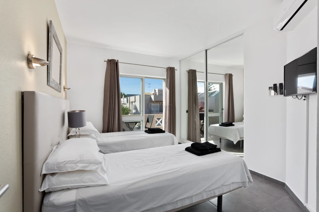 Moradia T3 para Venda em Quarteira Foto 10