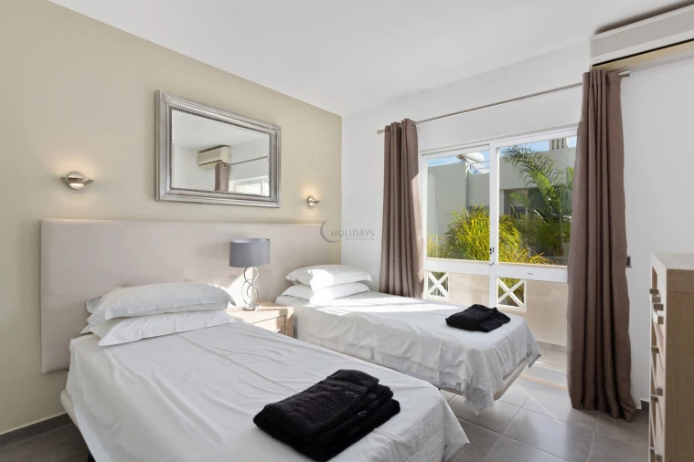 Moradia T3 para Venda em Quarteira Foto 11