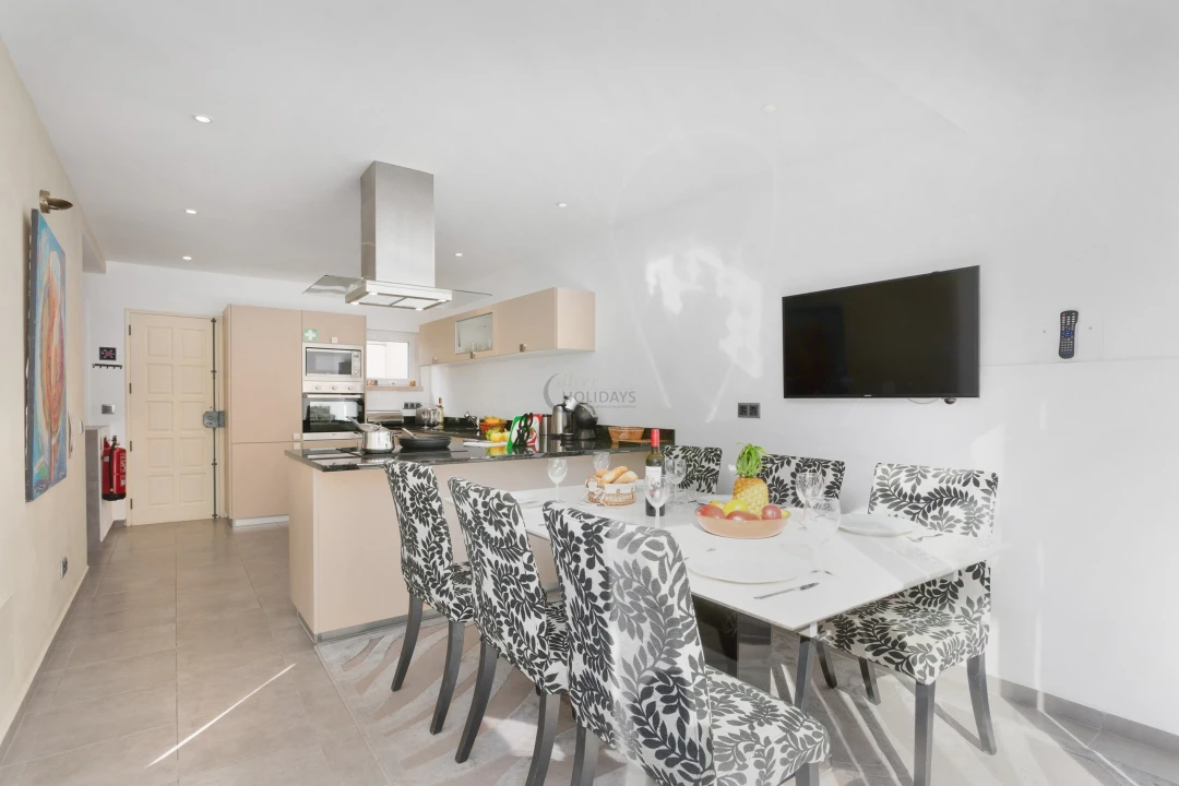 Moradia T3 para Venda em Quarteira Foto 8