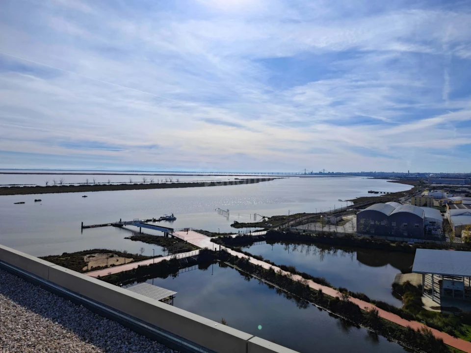 Apartamento T3 para Venda em Póvoa de Santa Iria e Forte da Casa Foto 26
