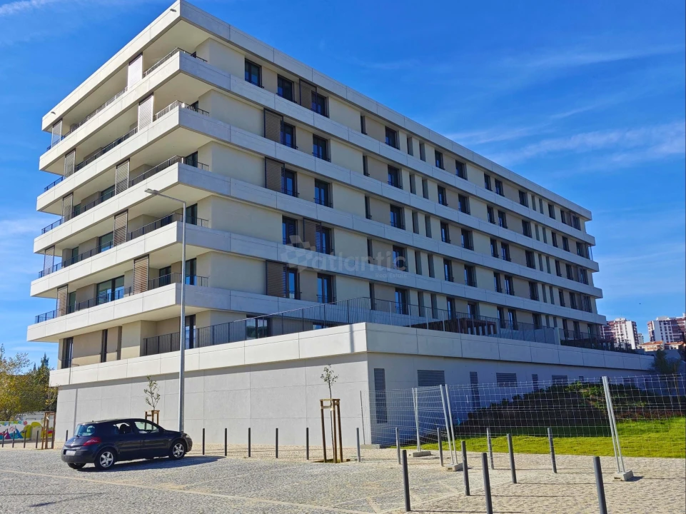 Apartamento T3 para Venda em Póvoa de Santa Iria e Forte da Casa Foto 27