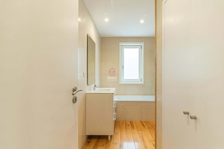 Prédio para Venda em Cedofeita, Santo Ildefonso, Sé, Miragaia, São Nicolau e Vitória Foto 9