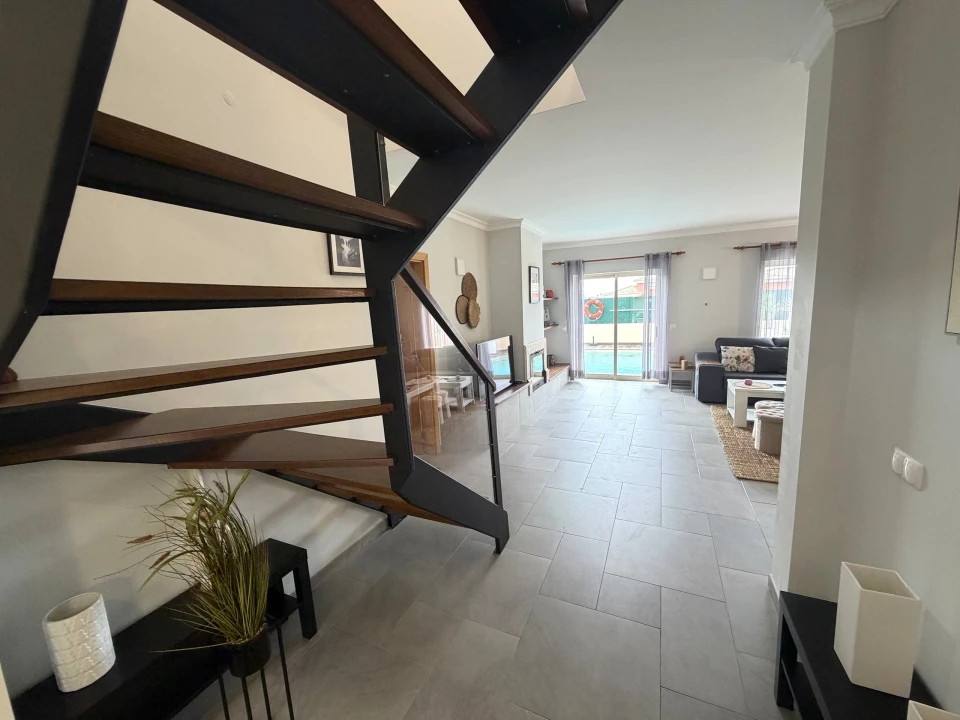 Moradia T4 para Venda em Lagos (São Sebastião e Santa Maria) Foto 6