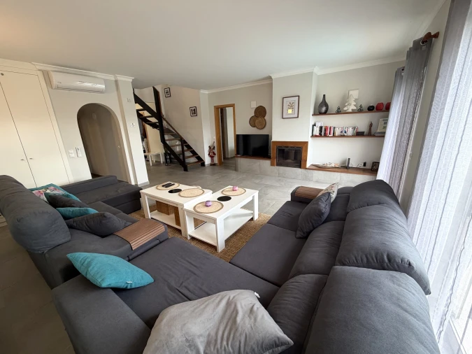 Moradia T4 para Venda em Lagos (São Sebastião e Santa Maria) Foto 8