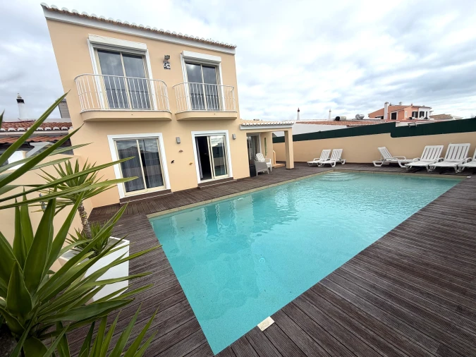 Moradia T4 para Venda em Lagos (São Sebastião e Santa Maria) Foto 10