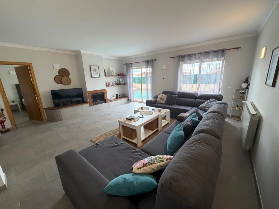 Moradia T4 para Venda em Lagos (São Sebastião e Santa Maria) Foto 7