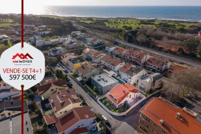 Moradia T4 para Venda em Arcozelo